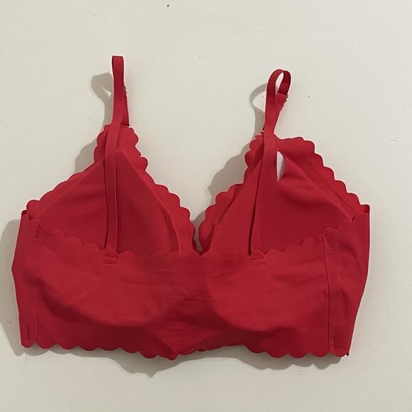 Seamless Soft Padded Red T-Shirt Bra Size M Scallop Trim Adjustable Longline NEW - Picture 7 of 11